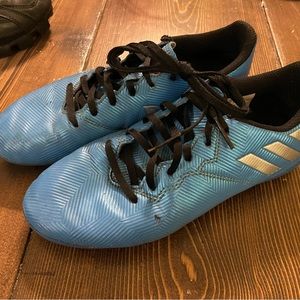Blue adidas Messi youth cleats sz4.5